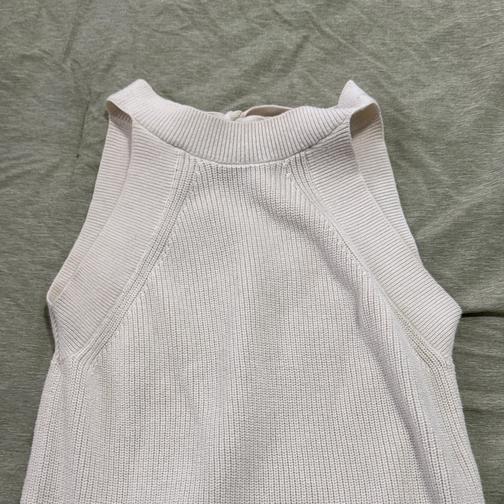 Elegant Cream Sleeveless Sweater tank - Picture 4 of 6